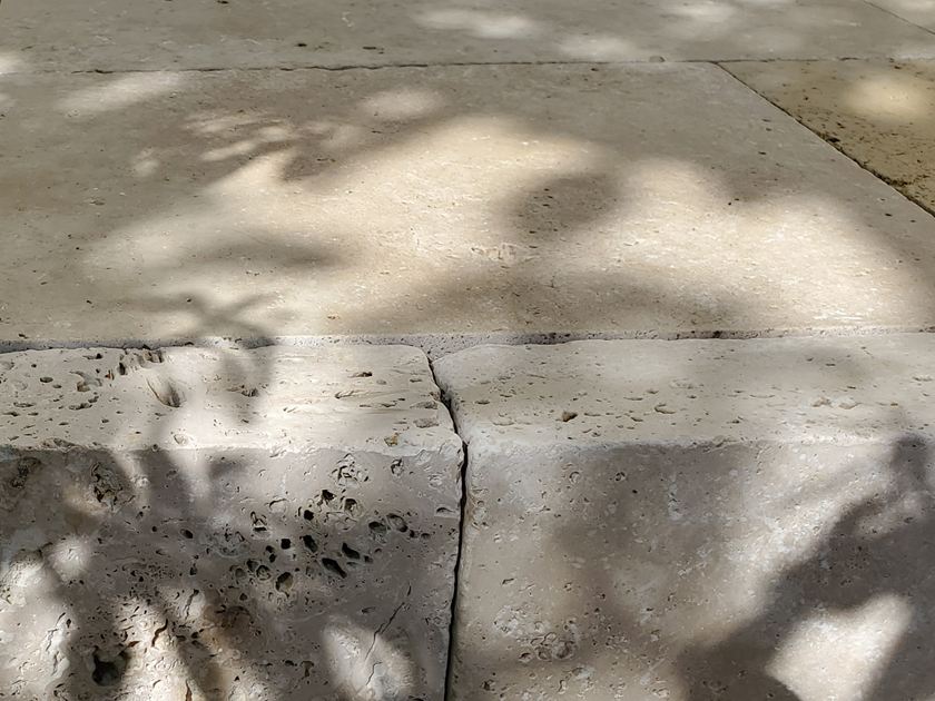 Kundenfoto_Grlitz_Rasenkante_Licht_und_Schatten