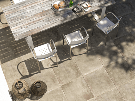 Terrassenansicht von oben mit Betonoptikplatten Roma