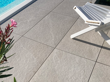 Canyon Peal Oleander und Stuhl am pool Galeriebild 1 weitere Option