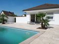 Travertin-Medium-Line-mit-Pool-und-Palm-SN