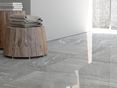 Badezimmer mit Feinsteinzeug-Fliesen in Granit-Optik Dolomit Silver