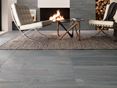 Moderne und edle Steinoptik Wohnzimmer mit Feinsteinzeug-Fliesen Mountain Grey