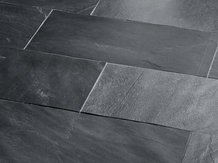 Schiefer-Fliesen Black Rustic seitliche Aufnahme