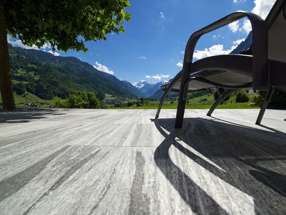Granitplatte Urban Grey Line 10